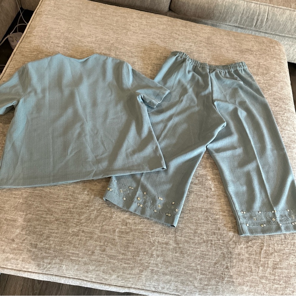 Vintage Alfred Dunner Teal Button-Accent Pants & Top Set - Picture 8 of 8